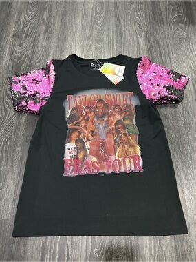 NWT Taylor Swift Eras Tour  Sequin Sleeve Tee Black & Pink Size Medium MSRP $90
